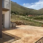 וילה Saint George סקופלו